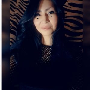 Meet your Posher, Toni